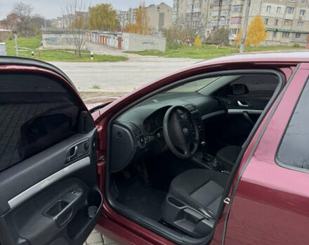 Красный Шкода Октавия, объемом двигателя 1.97 л и пробегом 444 тыс. км за 4650 $, фото 18 на Automoto.ua