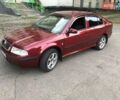 Красный Шкода Октавия, объемом двигателя 1.6 л и пробегом 300 тыс. км за 5500 $, фото 1 на Automoto.ua