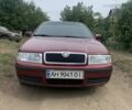 Красный Шкода Октавия, объемом двигателя 1.6 л и пробегом 201 тыс. км за 6800 $, фото 1 на Automoto.ua