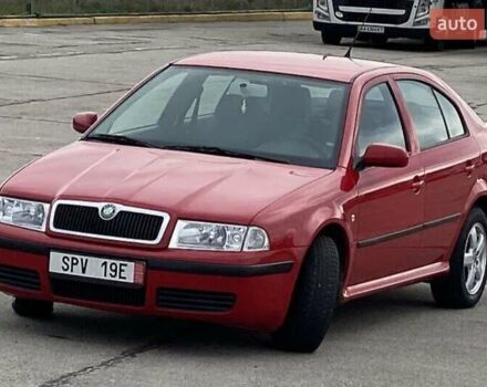 Красный Шкода Октавия, объемом двигателя 1.6 л и пробегом 225 тыс. км за 4999 $, фото 1 на Automoto.ua
