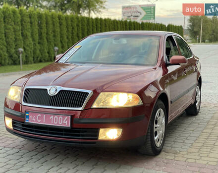 Шкода Октавия 2006 в Дунаевцах на Automoto.ua Красный Шкода Октавия, объемом двигателя 1.6 л и пробегом 243 тыс. км за 5850 $, фото 7 на Automoto.ua