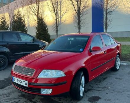 Красный Шкода Октавия, объемом двигателя 1.6 л и пробегом 192 тыс. км за 5900 $, фото 4 на Automoto.ua