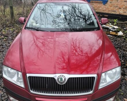 Красный Шкода Октавия, объемом двигателя 1.6 л и пробегом 245 тыс. км за 5800 $, фото 1 на Automoto.ua