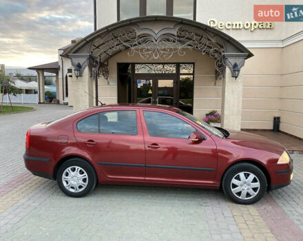 Шкода Октавия 2006 в Дунаевцах на Automoto.ua Красный Шкода Октавия, объемом двигателя 1.6 л и пробегом 243 тыс. км за 5850 $, фото 11 на Automoto.ua
