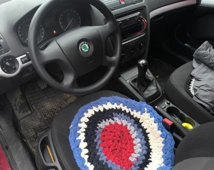 Красный Шкода Октавия, объемом двигателя 1.6 л и пробегом 245 тыс. км за 5800 $, фото 4 на Automoto.ua