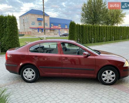 Шкода Октавия 2006 в Дунаевцах на Automoto.ua Красный Шкода Октавия, объемом двигателя 1.6 л и пробегом 243 тыс. км за 5850 $, фото 5 на Automoto.ua