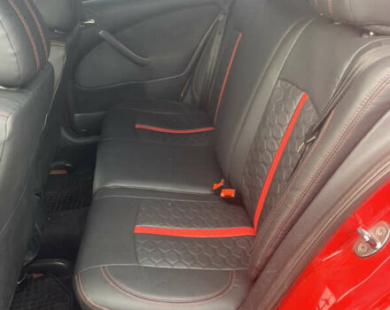 Красный Шкода Октавия, объемом двигателя 1.78 л и пробегом 328 тыс. км за 5950 $, фото 13 на Automoto.ua