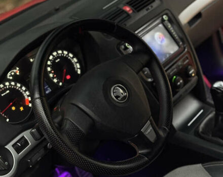 Червоний Шкода Октавія, об'ємом двигуна 2 л та пробігом 270 тис. км за 9500 $, фото 28 на Automoto.ua