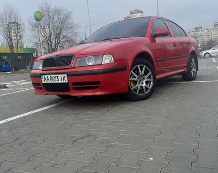 Красный Шкода Октавия, объемом двигателя 1.78 л и пробегом 328 тыс. км за 5950 $, фото 3 на Automoto.ua