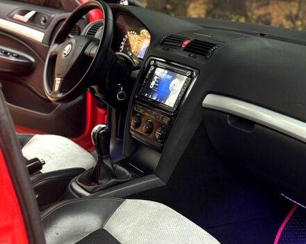 Красный Шкода Октавия, объемом двигателя 2 л и пробегом 270 тыс. км за 8999 $, фото 7 на Automoto.ua