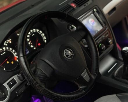 Красный Шкода Октавия, объемом двигателя 2 л и пробегом 270 тыс. км за 9700 $, фото 7 на Automoto.ua