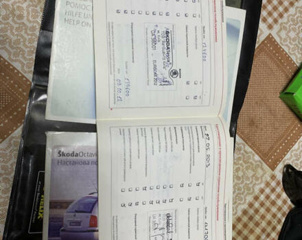 Червоний Шкода Октавія, об'ємом двигуна 1.78 л та пробігом 338 тис. км за 5500 $, фото 21 на Automoto.ua