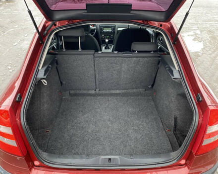 Красный Шкода Октавия, объемом двигателя 1.6 л и пробегом 199 тыс. км за 6500 $, фото 12 на Automoto.ua