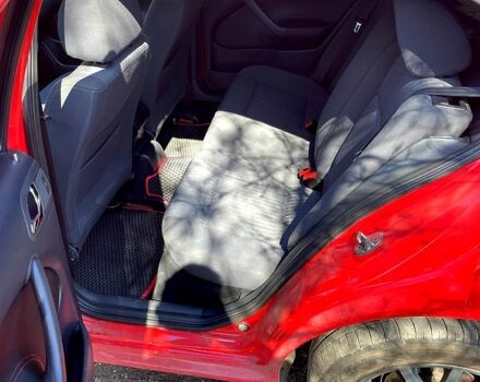 Красный Шкода Октавия, объемом двигателя 1.8 л и пробегом 240 тыс. км за 7100 $, фото 6 на Automoto.ua