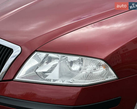 Червоний Шкода Октавія, об'ємом двигуна 1.6 л та пробігом 211 тис. км за 7999 $, фото 3 на Automoto.ua
