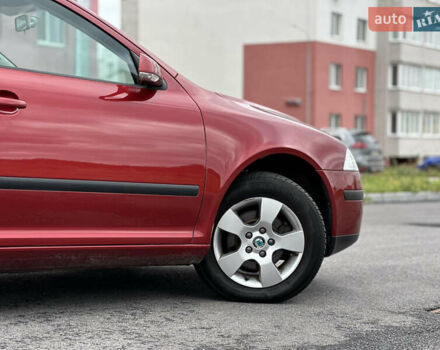 Червоний Шкода Октавія, об'ємом двигуна 1.6 л та пробігом 211 тис. км за 7999 $, фото 9 на Automoto.ua