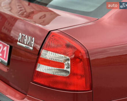 Червоний Шкода Октавія, об'ємом двигуна 1.6 л та пробігом 211 тис. км за 7999 $, фото 10 на Automoto.ua