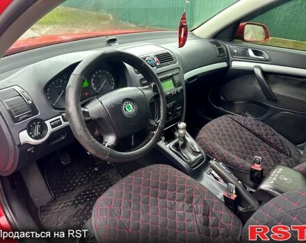 Червоний Шкода Октавія, об'ємом двигуна 1.6 л та пробігом 205 тис. км за 5300 $, фото 6 на Automoto.ua