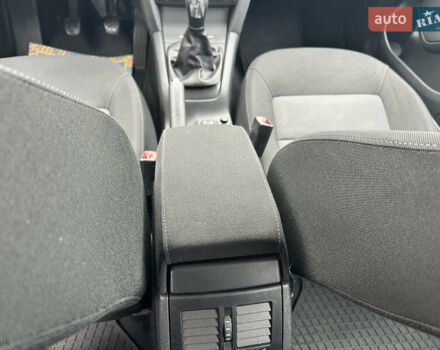 Червоний Шкода Октавія, об'ємом двигуна 1.6 л та пробігом 211 тис. км за 7999 $, фото 64 на Automoto.ua