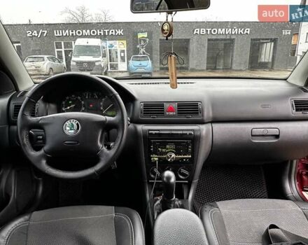 Красный Шкода Октавия, объемом двигателя 1.6 л и пробегом 225 тыс. км за 4750 $, фото 16 на Automoto.ua