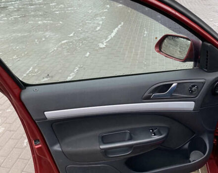 Красный Шкода Октавия, объемом двигателя 1.6 л и пробегом 199 тыс. км за 6500 $, фото 24 на Automoto.ua