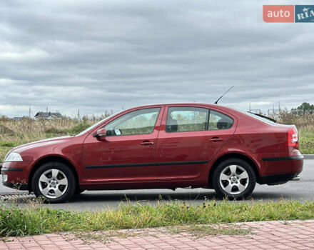 Червоний Шкода Октавія, об'ємом двигуна 1.6 л та пробігом 211 тис. км за 7999 $, фото 22 на Automoto.ua
