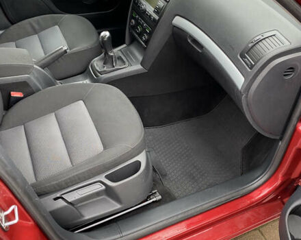 Красный Шкода Октавия, объемом двигателя 1.6 л и пробегом 199 тыс. км за 6500 $, фото 23 на Automoto.ua