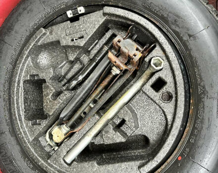 Червоний Шкода Октавія, об'ємом двигуна 1.6 л та пробігом 211 тис. км за 7999 $, фото 37 на Automoto.ua