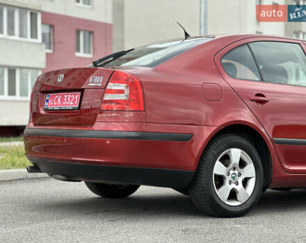 Червоний Шкода Октавія, об'ємом двигуна 1.6 л та пробігом 211 тис. км за 7999 $, фото 11 на Automoto.ua