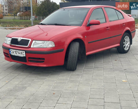 Красный Шкода Октавия, объемом двигателя 1.78 л и пробегом 227 тыс. км за 6500 $, фото 2 на Automoto.ua