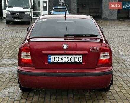 Красный Шкода Октавия, объемом двигателя 1.6 л и пробегом 225 тыс. км за 4750 $, фото 7 на Automoto.ua