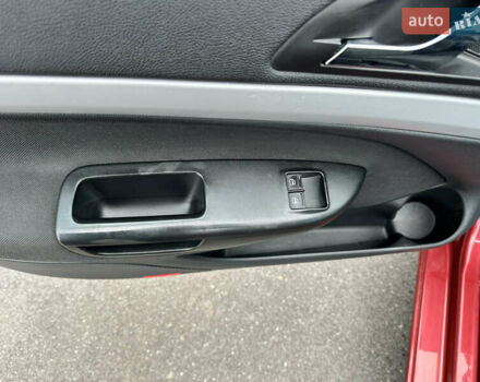 Червоний Шкода Октавія, об'ємом двигуна 1.6 л та пробігом 211 тис. км за 7999 $, фото 39 на Automoto.ua