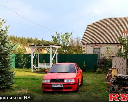 Красный Шкода Октавия, объемом двигателя 1.8 л и пробегом 240 тыс. км за 7100 $, фото 3 на Automoto.ua