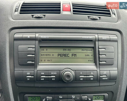 Червоний Шкода Октавія, об'ємом двигуна 1.6 л та пробігом 211 тис. км за 7999 $, фото 53 на Automoto.ua