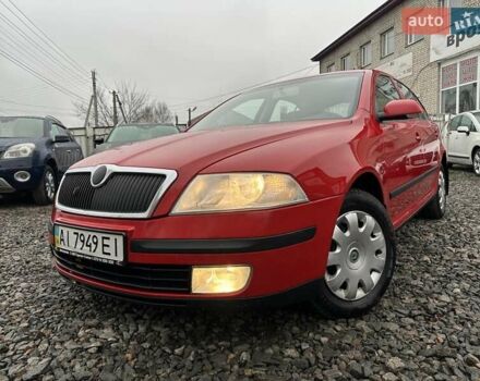 Красный Шкода Октавия, объемом двигателя 1.6 л и пробегом 332 тыс. км за 5000 $, фото 2 на Automoto.ua