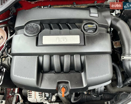 Червоний Шкода Октавія, об'ємом двигуна 1.6 л та пробігом 211 тис. км за 7999 $, фото 75 на Automoto.ua