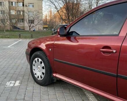 Красный Шкода Октавия, объемом двигателя 1.6 л и пробегом 222 тыс. км за 5250 $, фото 2 на Automoto.ua
