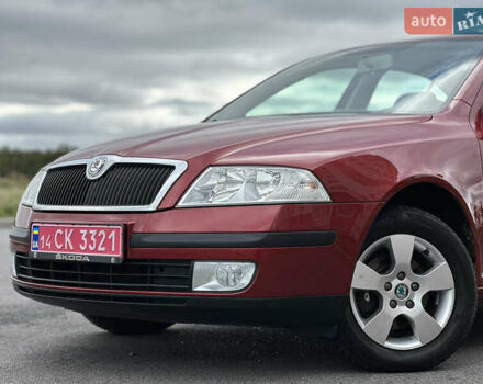 Червоний Шкода Октавія, об'ємом двигуна 1.6 л та пробігом 211 тис. км за 7999 $, фото 2 на Automoto.ua