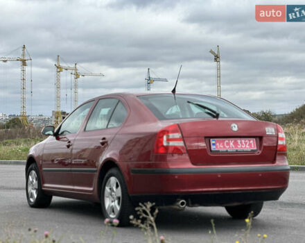 Червоний Шкода Октавія, об'ємом двигуна 1.6 л та пробігом 211 тис. км за 7999 $, фото 32 на Automoto.ua