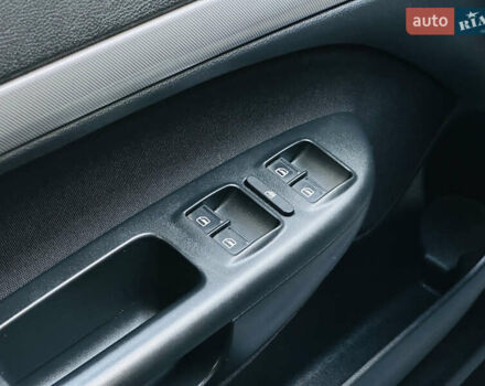 Красный Шкода Октавия, объемом двигателя 1.4 л и пробегом 168 тыс. км за 8400 $, фото 31 на Automoto.ua