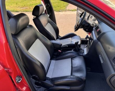 Красный Шкода Октавия, объемом двигателя 1.8 л и пробегом 159 тыс. км за 5990 $, фото 5 на Automoto.ua