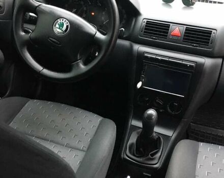 Червоний Шкода Октавія, об'ємом двигуна 1.6 л та пробігом 270 тис. км за 5500 $, фото 7 на Automoto.ua