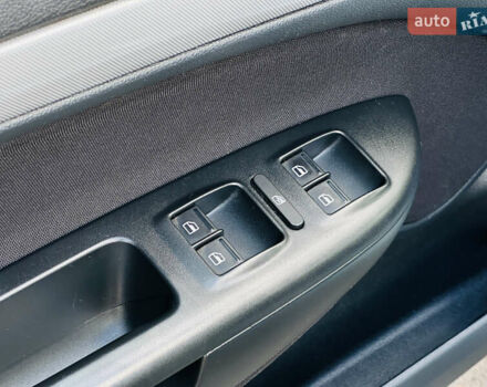 Красный Шкода Октавия, объемом двигателя 1.4 л и пробегом 168 тыс. км за 8400 $, фото 40 на Automoto.ua