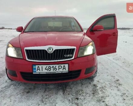 Красный Шкода Октавия, объемом двигателя 1.8 л и пробегом 213 тыс. км за 8000 $, фото 1 на Automoto.ua