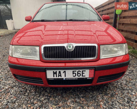 Красный Шкода Октавия, объемом двигателя 1.6 л и пробегом 168 тыс. км за 6200 $, фото 1 на Automoto.ua