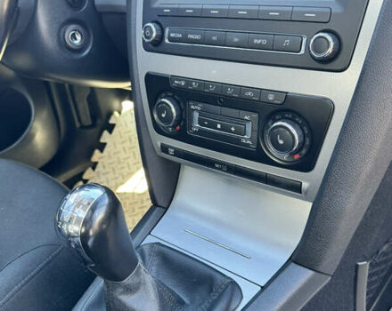 Шкода Октавия 2009 в Одессе на Automoto.ua Красный Шкода Октавия, объемом двигателя 1.4 л и пробегом 192 тыс. км за 8700 $, фото 12 на Automoto.ua
