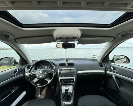 Шкода Октавия 2009 в Одессе на Automoto.ua Красный Шкода Октавия, объемом двигателя 1.4 л и пробегом 192 тыс. км за 8700 $, фото 13 на Automoto.ua
