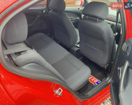 Красный Шкода Октавия, объемом двигателя 1.6 л и пробегом 168 тыс. км за 6200 $, фото 7 на Automoto.ua