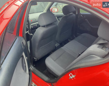 Красный Шкода Октавия, объемом двигателя 1.6 л и пробегом 168 тыс. км за 6200 $, фото 8 на Automoto.ua