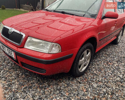 Красный Шкода Октавия, объемом двигателя 1.6 л и пробегом 168 тыс. км за 6200 $, фото 2 на Automoto.ua